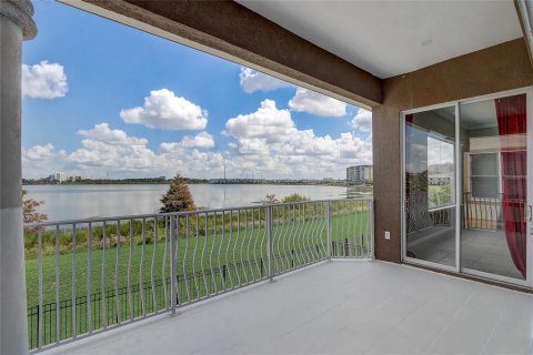 Villa ou maison à vendre à Orlando, Floride: 6 chambres, 421.4 m2 № 1382846 - photo 23