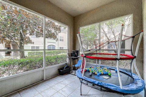 Condo in Orlando, Florida, 2 bedrooms  № 1382849 - photo 20