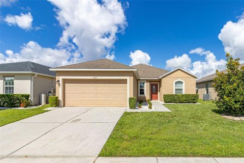 Casa en venta en Winter Haven, Florida, 3 dormitorios, 147.16 m2 № 1342800 - foto 1