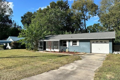 House in Ocala, Florida 3 bedrooms, 119.01 sq.m. № 1429291 - photo 5