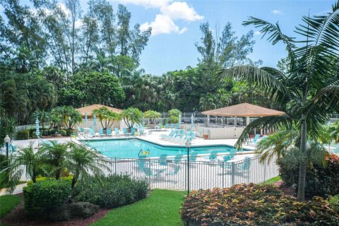 Condominio en venta en Lauderhill, Florida, 2 dormitorios, 117.06 m2 № 1183643 - foto 15