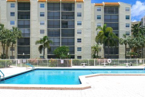 Condominio en venta en Lauderhill, Florida, 2 dormitorios, 117.06 m2 № 1183643 - foto 18
