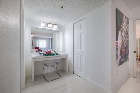 Condominio en venta en Lauderhill, Florida, 2 dormitorios, 117.06 m2 № 1183643 - foto 30