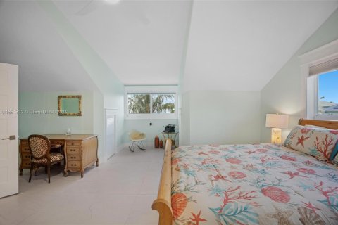 House in Key Largo, Florida 4 bedrooms, 287.16 sq.m. № 1345129 - photo 27