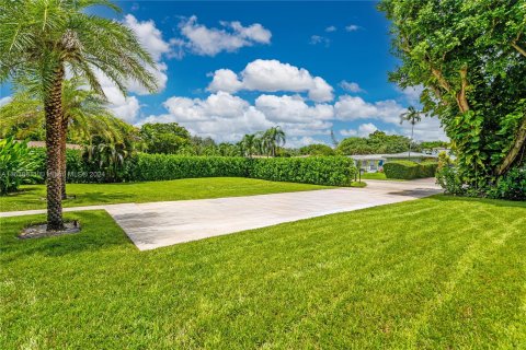 Villa ou maison à vendre à Biscayne Park, Floride: 4 chambres, 190.82 m2 № 1310912 - photo 7