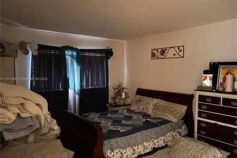 Condo in Lauderhill, Florida, 2 bedrooms  № 313420 - photo 8