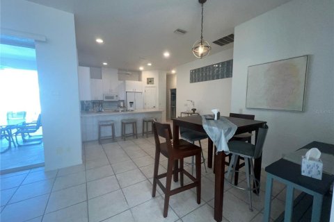 Casa en alquiler en Punta Gorda, Florida, 3 dormitorios, 170.57 m2 № 910373 - foto 13