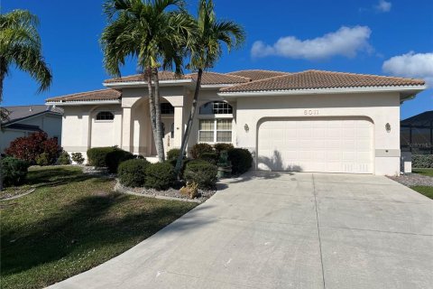 Villa ou maison à louer à Punta Gorda, Floride: 3 chambres, 170.57 m2 № 910373 - photo 1