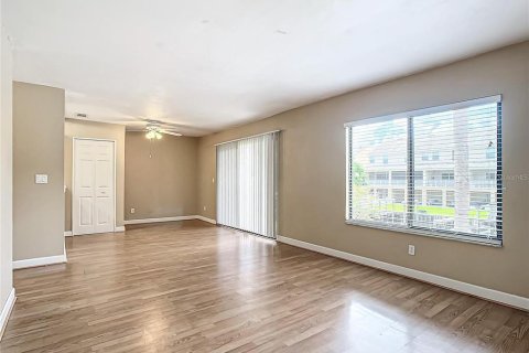 Condo in Tarpon Springs, Florida, 3 bedrooms  № 1376714 - photo 2