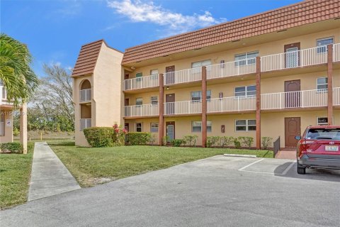 Condominio en venta en Sunrise, Florida, 2 dormitorios, 78.97 m2 № 1127561 - foto 30