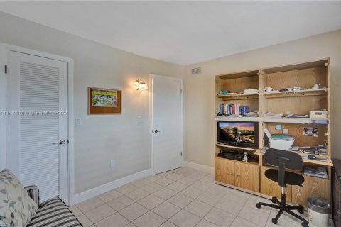Copropriété à vendre à Sunrise, Floride: 2 chambres, 78.97 m2 № 1127561 - photo 24