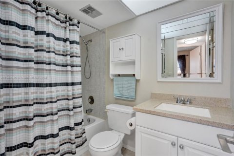 Condominio en venta en Sunrise, Florida, 2 dormitorios, 78.97 m2 № 1127561 - foto 21