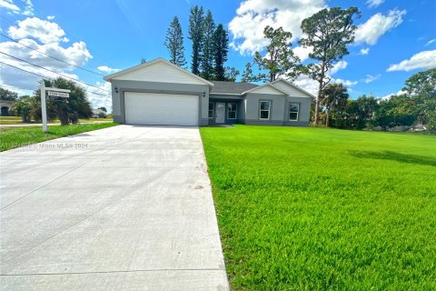 Villa ou maison à vendre à Lehigh Acres, Floride: 3 chambres, 154.68 m2 № 1127519 - photo 10