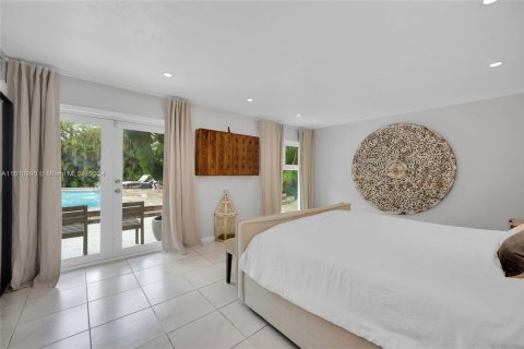 Villa ou maison à vendre à Pinecrest, Floride: 7 chambres, 501.77 m2 № 1234058 - photo 11