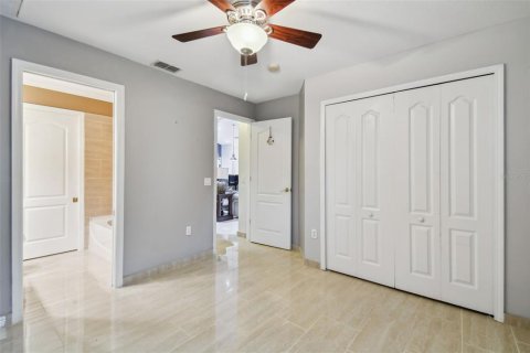 Casa en venta en Wesley Chapel, Florida, 4 dormitorios, 170.1 m2 № 1001141 - foto 27