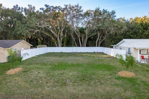 Land in New Port Richey, Florida № 990058 - photo 2