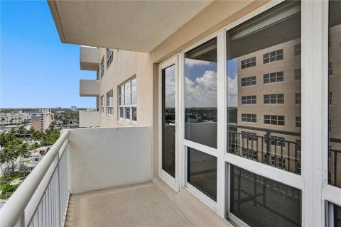 Copropriété à vendre à Pompano Beach, Floride: 2 chambres, 102.19 m2 № 1174186 - photo 14