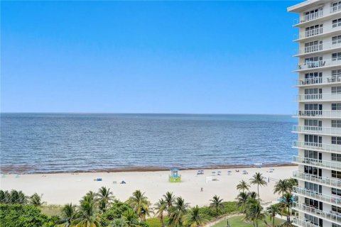 Copropriété à vendre à Pompano Beach, Floride: 2 chambres, 102.19 m2 № 1174186 - photo 12