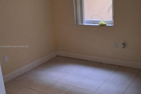 Condo in Royal Palm Beach, Florida, 3 bedrooms  № 1006897 - photo 18