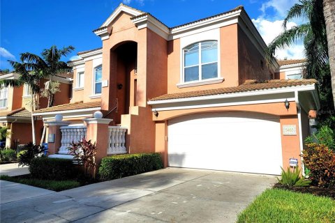 Townhouse in Bradenton, Florida 3 bedrooms, 189.43 sq.m. № 1336015 - photo 1