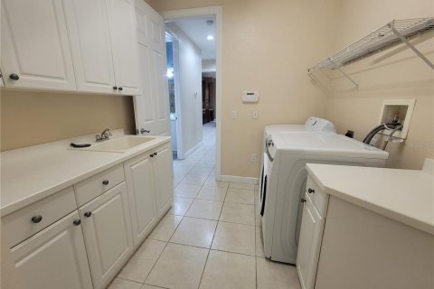 Townhouse in Bradenton, Florida 3 bedrooms, 189.43 sq.m. № 1336015 - photo 30