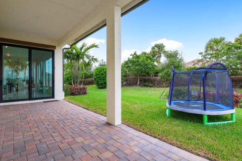 House in Parkland, Florida 5 bedrooms, 382.01 sq.m. № 1182206 - photo 27