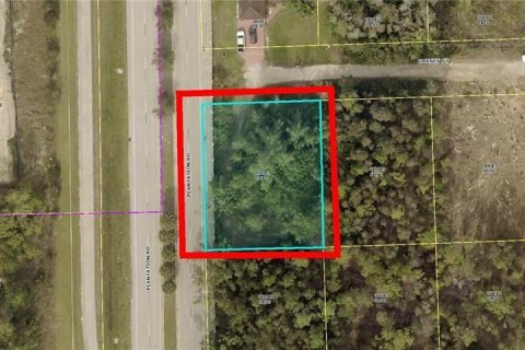 Terreno en venta en Fort Myers, Florida № 1378554 - foto 1