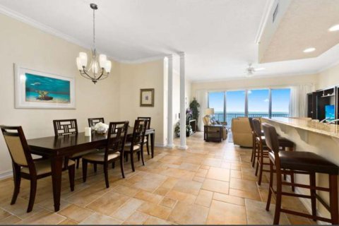 Condo in Hutchinson Island South, Florida, 3 bedrooms  № 788514 - photo 28