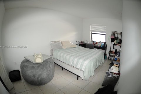 Condo in Sunny Isles Beach, Florida, 3 bedrooms  № 1127466 - photo 17