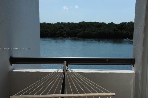 Condo in Sunny Isles Beach, Florida, 3 bedrooms  № 1127466 - photo 13