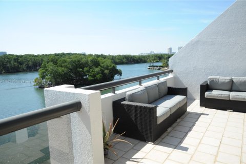 Condo in Sunny Isles Beach, Florida, 3 bedrooms  № 1127466 - photo 7