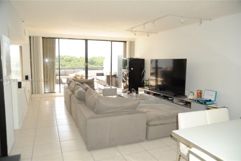 Condo in Sunny Isles Beach, Florida, 3 bedrooms  № 1127466 - photo 8