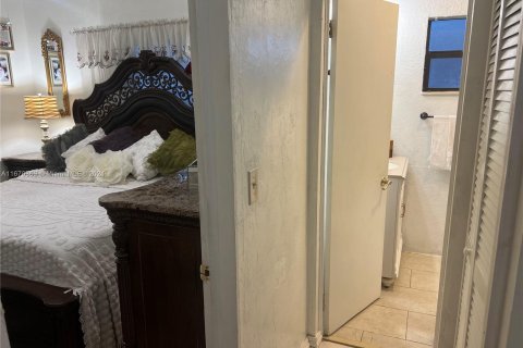 Casa en venta en Miami, Florida, 2 dormitorios, 100.52 m2 № 1389662 - foto 19