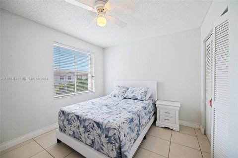 Adosado en venta en Pembroke Pines, Florida, 3 dormitorios, 155.98 m2 № 1389617 - foto 26