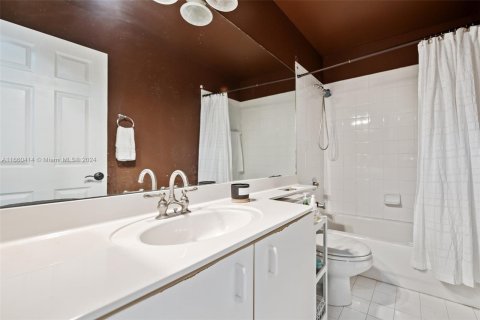 Adosado en venta en Pembroke Pines, Florida, 3 dormitorios, 155.98 m2 № 1389617 - foto 30