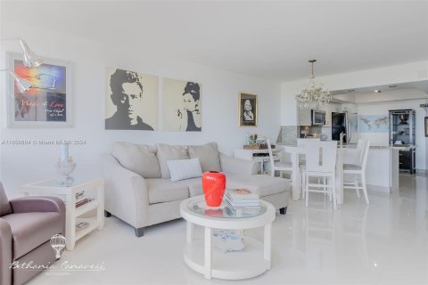 Condominio en venta en Miami, Florida, 1 dormitorio, 79.99 m2 № 1389616 - foto 9