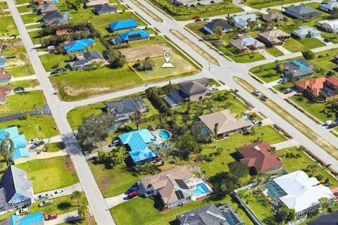 Купить коммерческую недвижимость в Кейп-Корал, Флорида № 970112 - фото 7