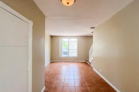 Casa en venta en Miramar, Florida, 3 dormitorios, 154.22 m2 № 1119413 - foto 12