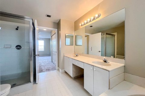 Casa en venta en Miramar, Florida, 3 dormitorios, 154.22 m2 № 1119413 - foto 28
