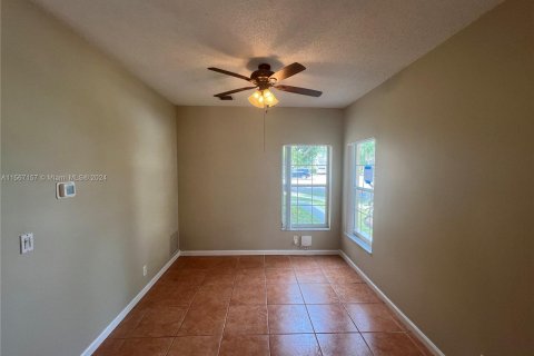 Casa en venta en Miramar, Florida, 3 dormitorios, 154.22 m2 № 1119413 - foto 13