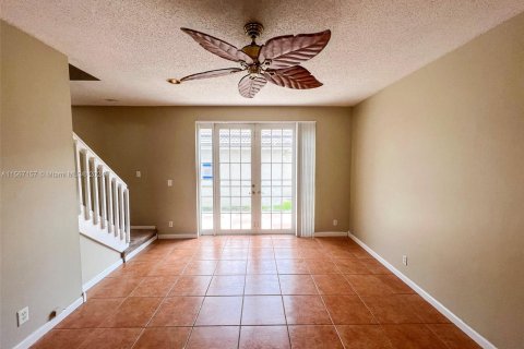 Casa en venta en Miramar, Florida, 3 dormitorios, 154.22 m2 № 1119413 - foto 4