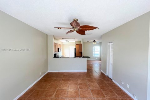 Villa ou maison à vendre à Miramar, Floride: 3 chambres, 154.22 m2 № 1119413 - photo 5