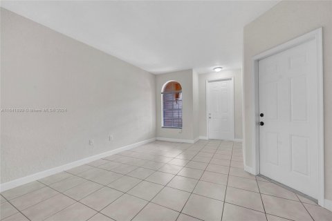 Townhouse in Homestead, Florida 4 bedrooms, 172.05 sq.m. № 1320795 - photo 6