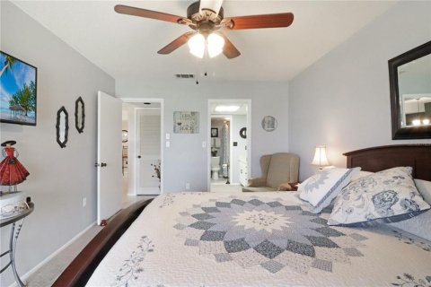 Condo in Port Charlotte, Florida, 2 bedrooms  № 523132 - photo 19