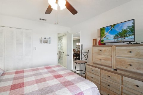 Condo in Port Charlotte, Florida, 2 bedrooms  № 523132 - photo 26