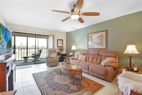 Condominio en venta en Port Charlotte, Florida, 2 dormitorios, 106.84 m2 № 523132 - foto 5