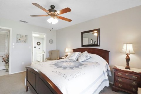 Condo in Port Charlotte, Florida, 2 bedrooms  № 523132 - photo 17
