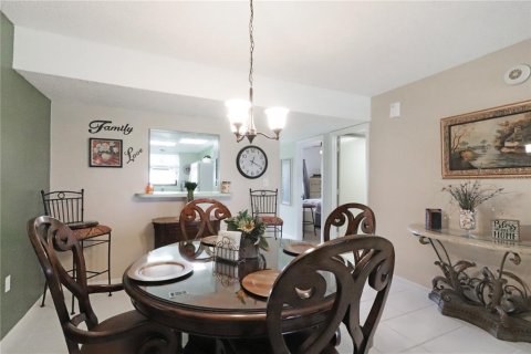 Condominio en venta en Port Charlotte, Florida, 2 dormitorios, 106.84 m2 № 523132 - foto 10