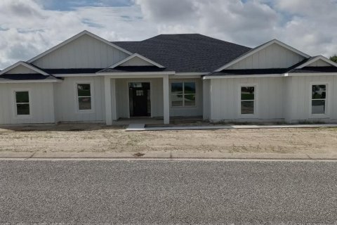 Casa en venta en Belleview, Florida, 4 dormitorios, 216.56 m2 № 1386925 - foto 1