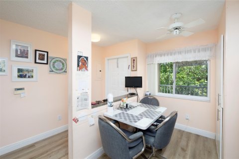 Condo in Fort Lauderdale, Florida, 2 bedrooms  № 1189679 - photo 15